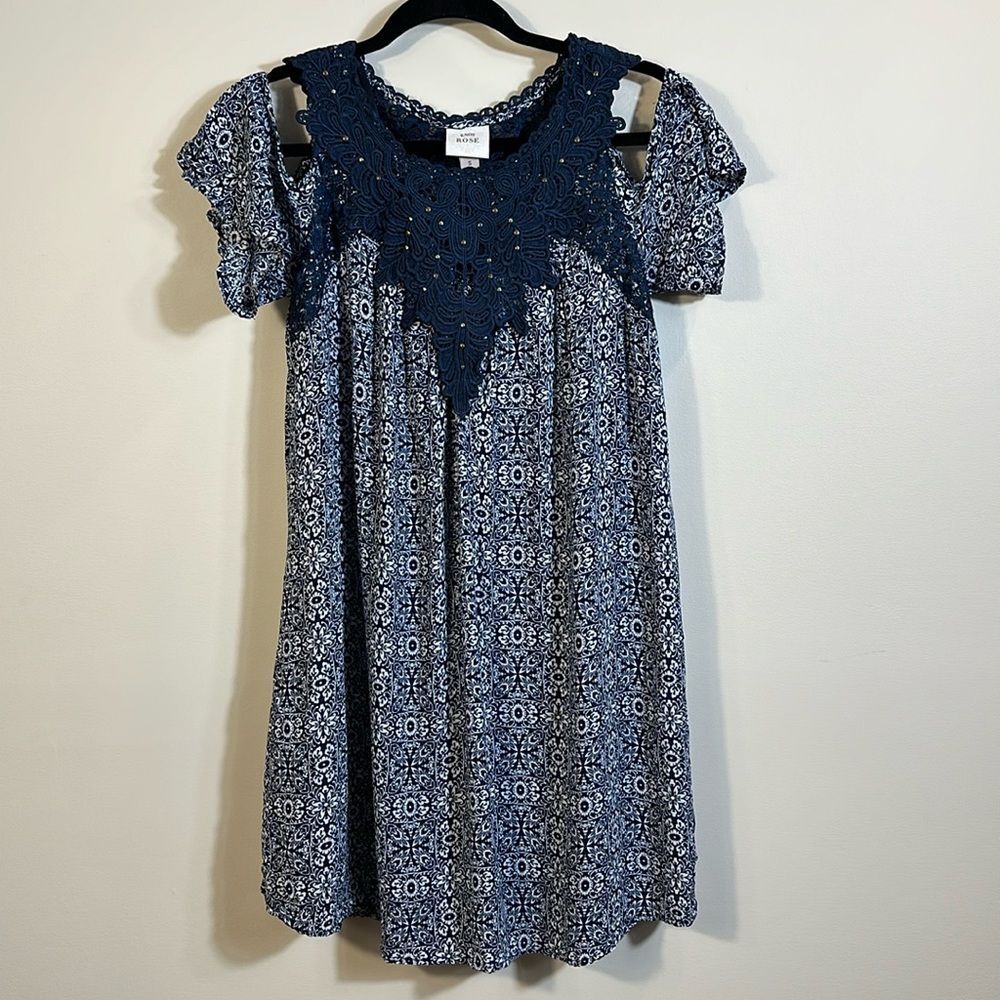 Knox Rose Embroidered Lace Blue White Floral Mini Cold Shoulder Dress Small - Picture 1 of 9